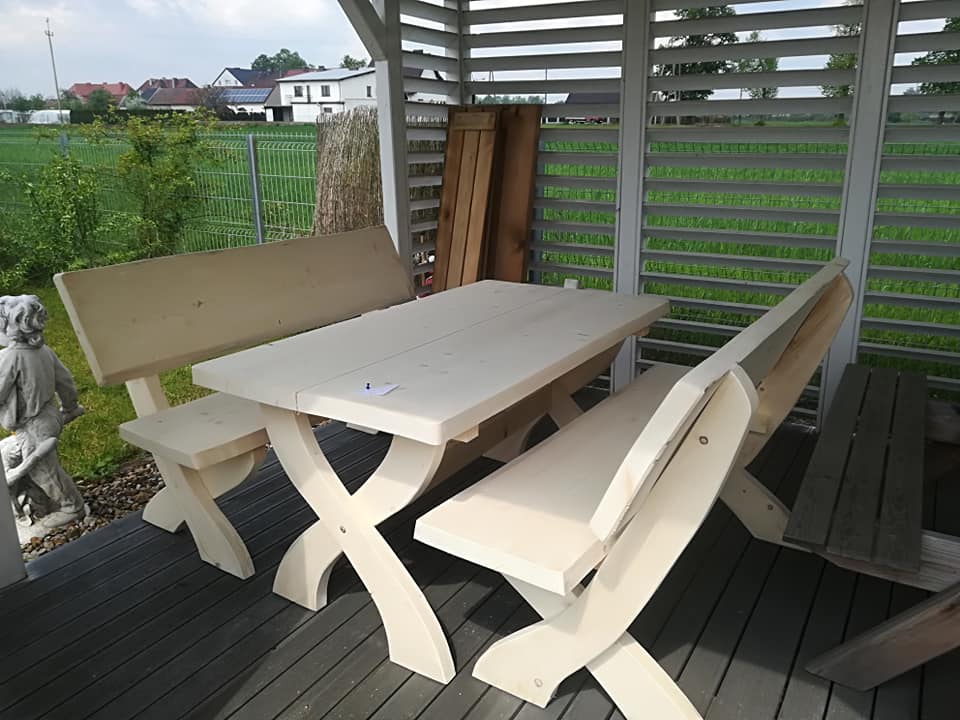 Stół + ławy